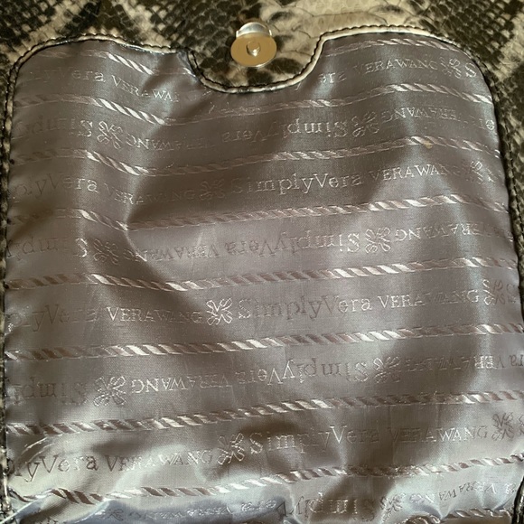 Simply Vera Wang Python Silver Crossbody Purse - Picture 3 of 8